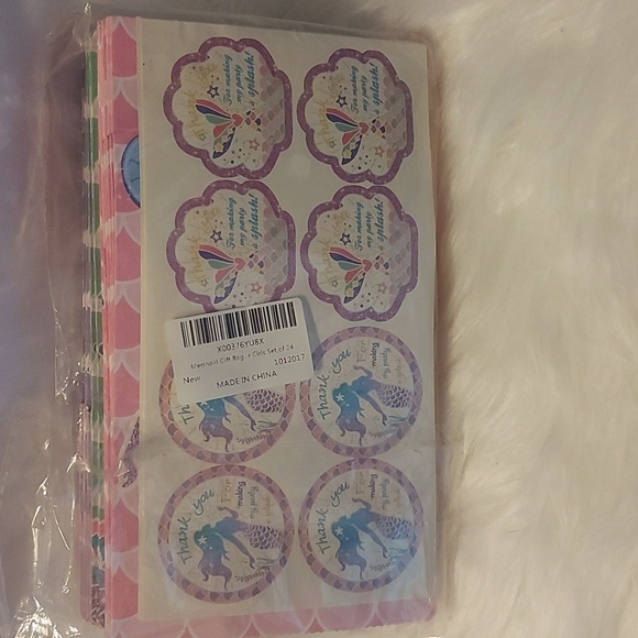 MERMAID THEME PARTY ITEMS - Picture 8 of 9